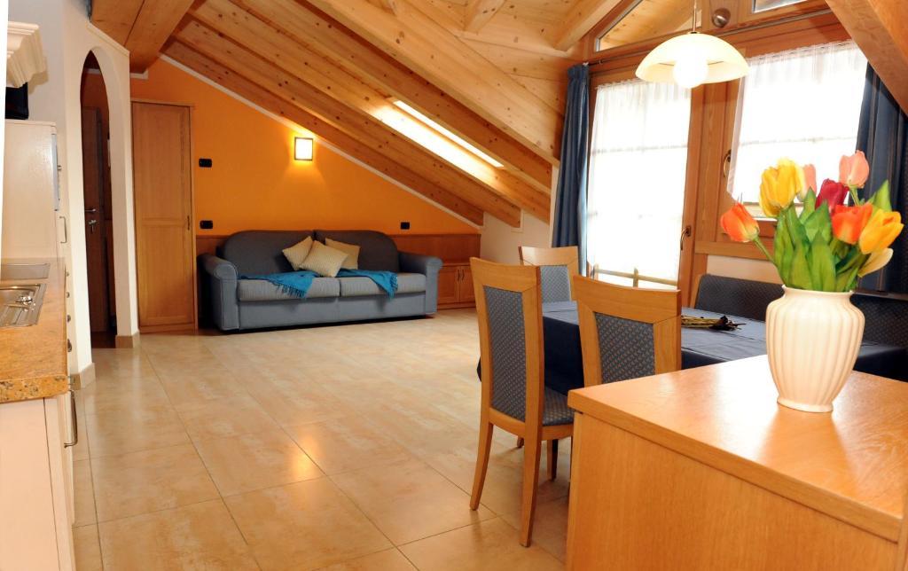 Chalet Tea Da Bondi Livigno Kamer foto