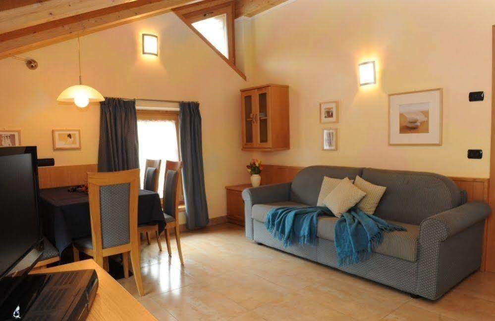 Chalet Tea Da Bondi Livigno Buitenkant foto